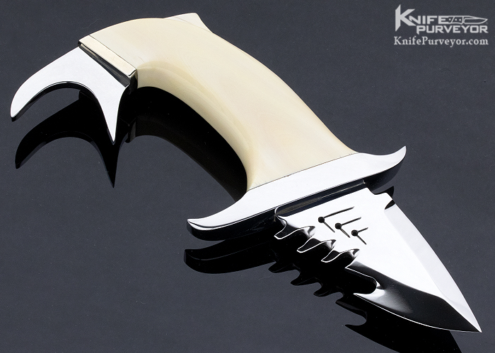 https://www.knifepurveyor.com/wp-content/uploads/2020/12/Gil-Hibben-Mammoth-Shark-Knife-10506-Reverse-L.jpg