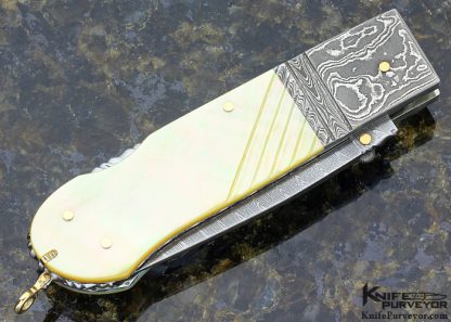 Barry Davis Custom Knife Sole Authorship Damascus & South Sea Gold Lip Pearl Shell with 18Kt Gold Pins, Bale & Toothpick Lockback - Image 4