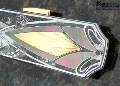 Antonio Fogarizzu Custom Knife Black Lip Tahitian Pearl Interframe Lockback Dagger with 18Kt Gold Inlays Engraved by Simone Fezzardi - Image 3