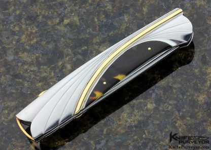 Ken Steigerwalt Custom Knife Damasteel Amber with Fluted 416 Stainless Steel and 18 Kt Gold Lockback - Image 3