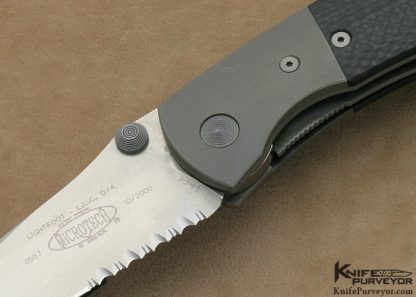 Microtech Custom Knife 10/2000 Lightfoot Carbon Fiber D/A Auto LinerLock - Image 2